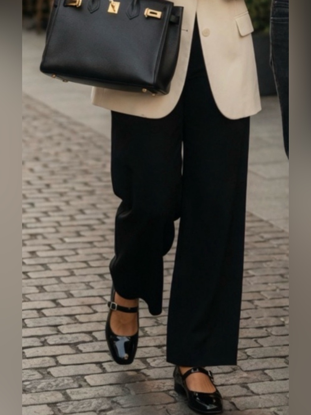 DV Black Mellie with Buckle Strap